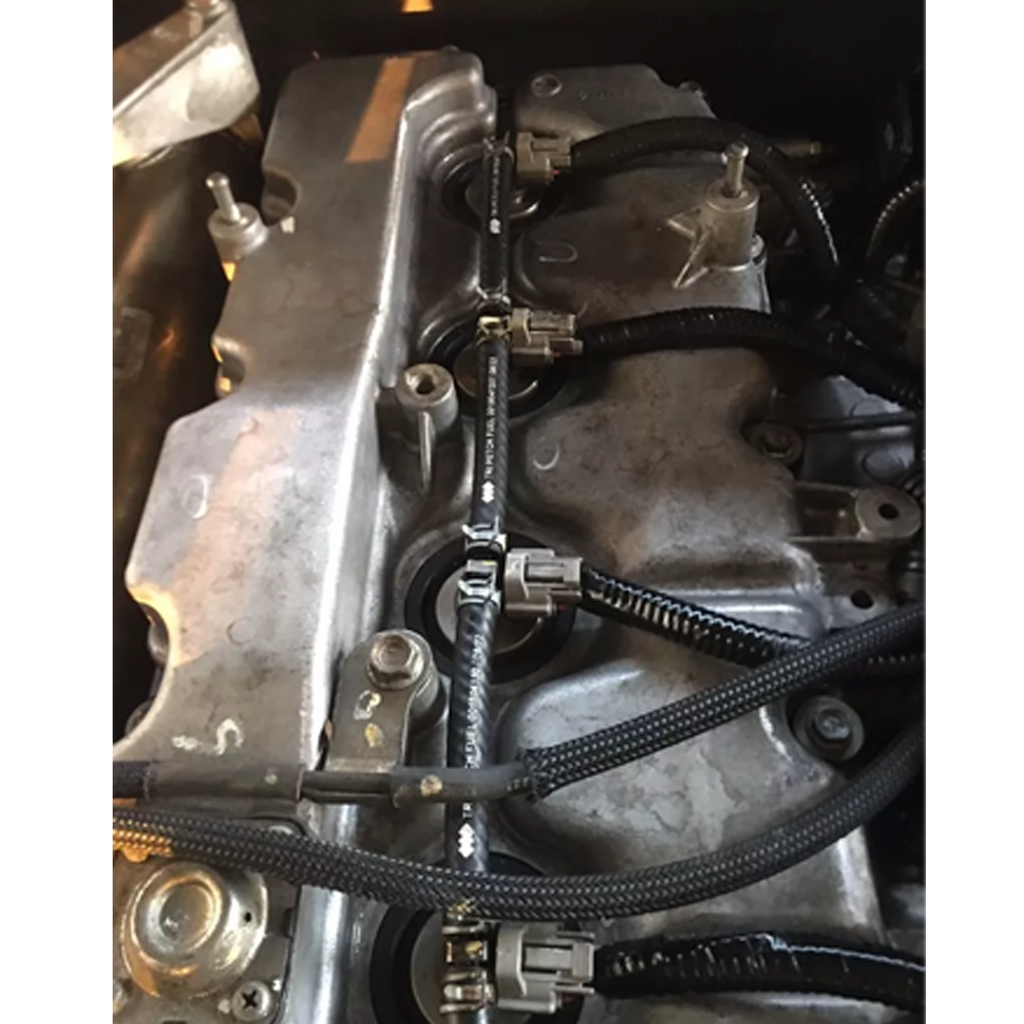 いすゞ D-Max 2003-2011 #001804130T 純正ホースゴム燃料K 3点セット