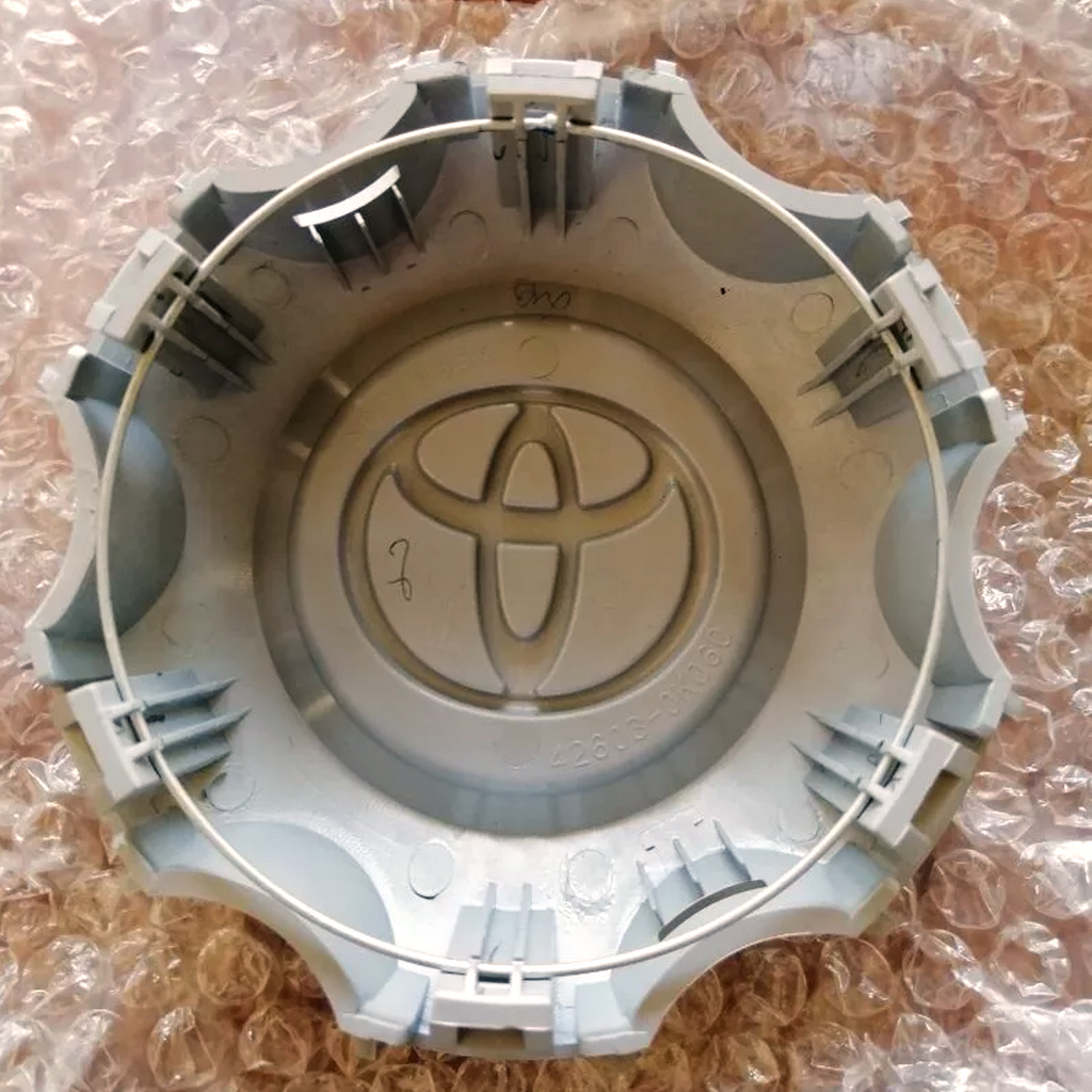 TOYOTA #426030K060 COVER CAP WHEEL SILVER GENUINE Hilux VIGO 2004-2011