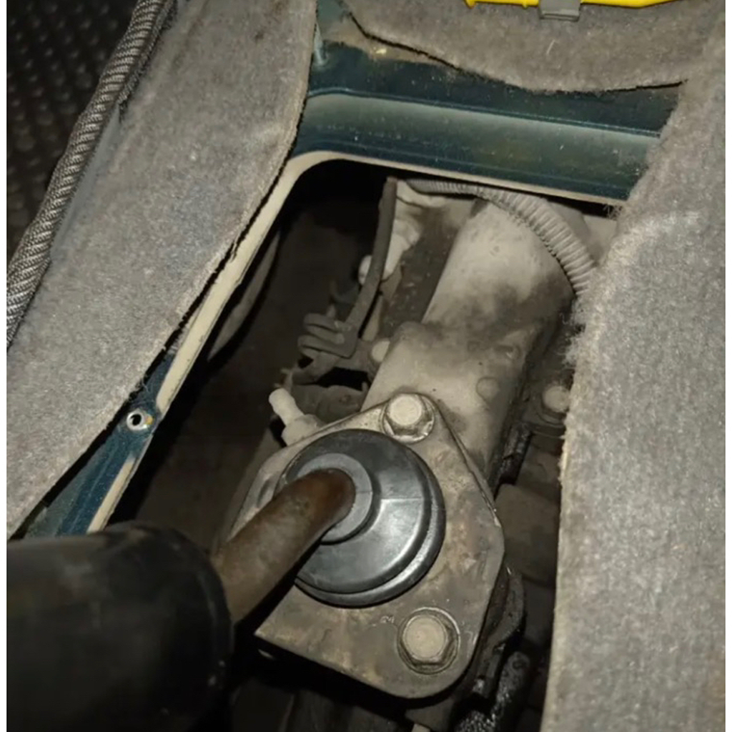 8979458010 ORIGINAL ISUZU DMAX Getriebeabdeckung Gummi Staubschutz