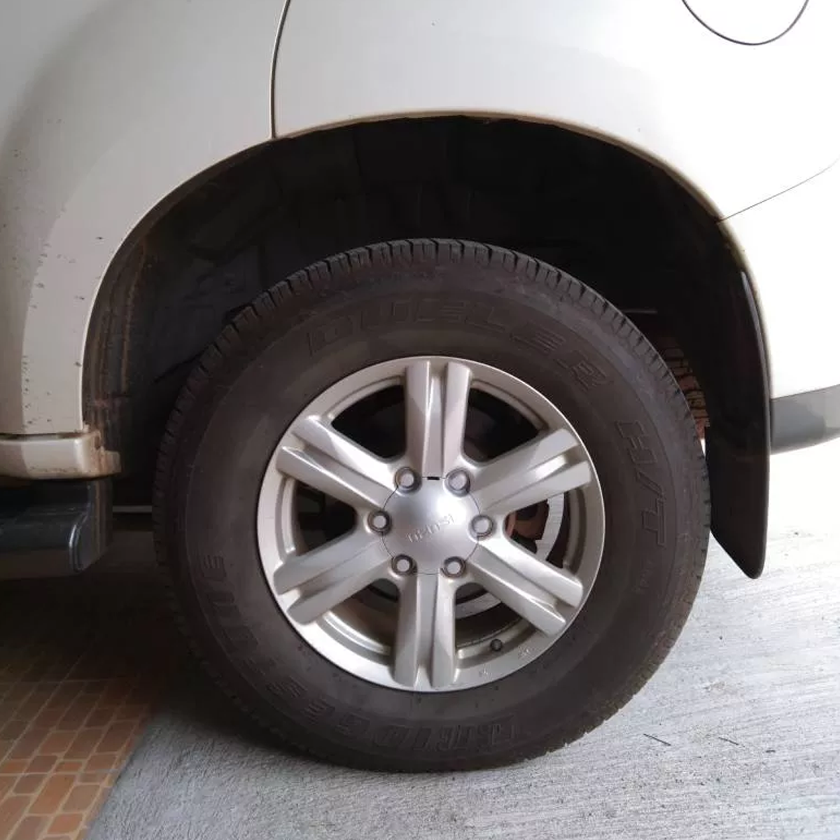 2012-19 ISUZU DMAX MU-X NABENKAPPE RAD SILBER ORIGINALTEIL 16" Felgenmittelkappe K