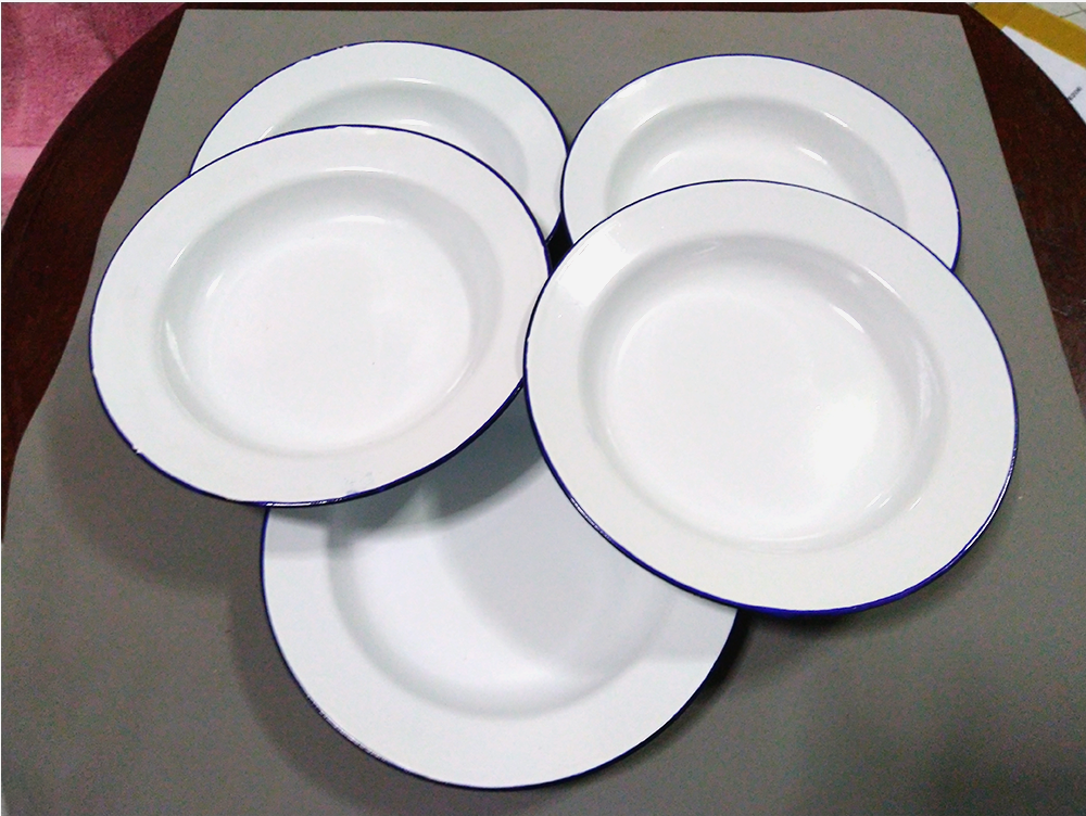 8.5" Enamel Dinnerware Plates White vintage enamelware dishes K