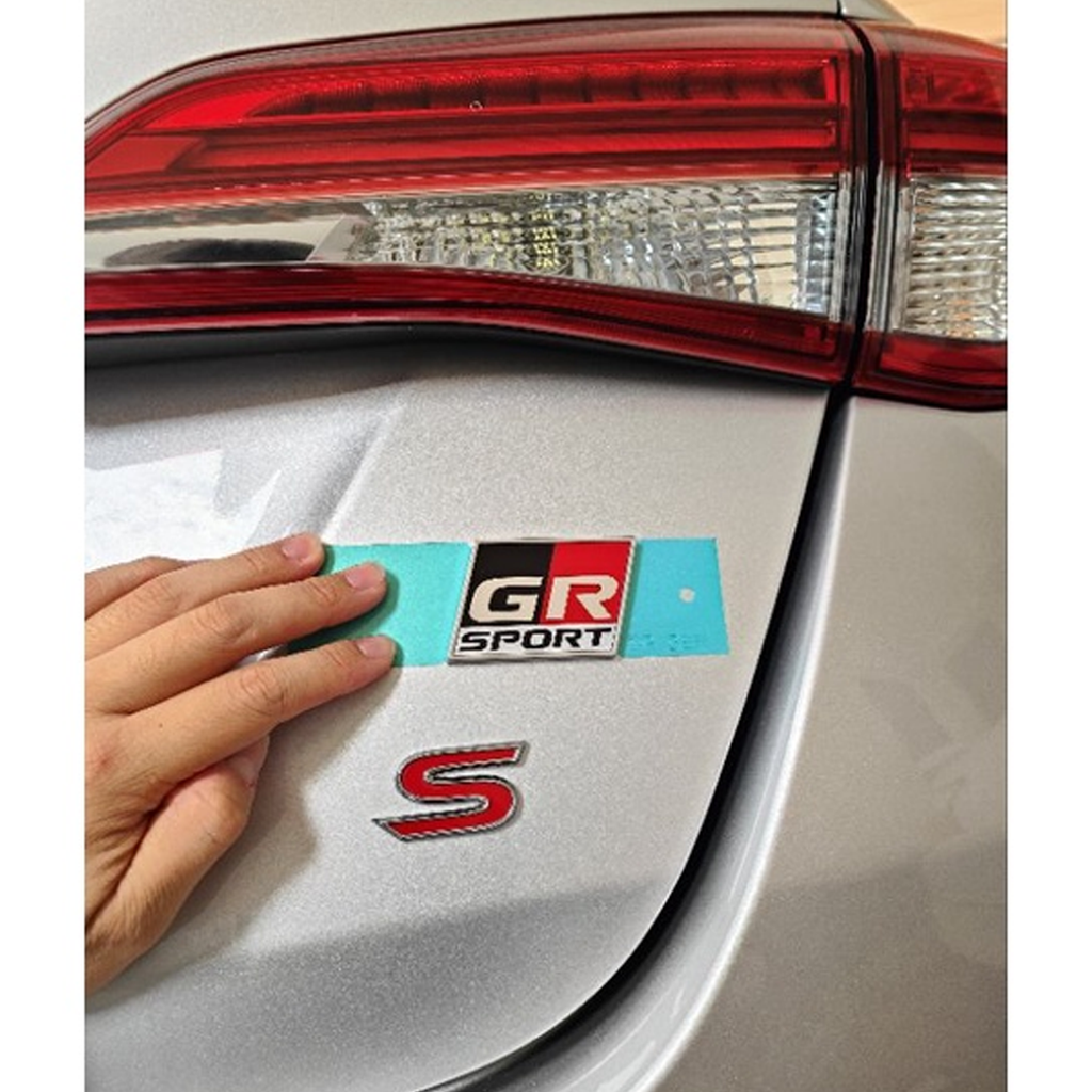 Original Toyota GR Sport Logo Emblem Plakette für Hilux Revo Fortuner K 5,5 x 4 cm