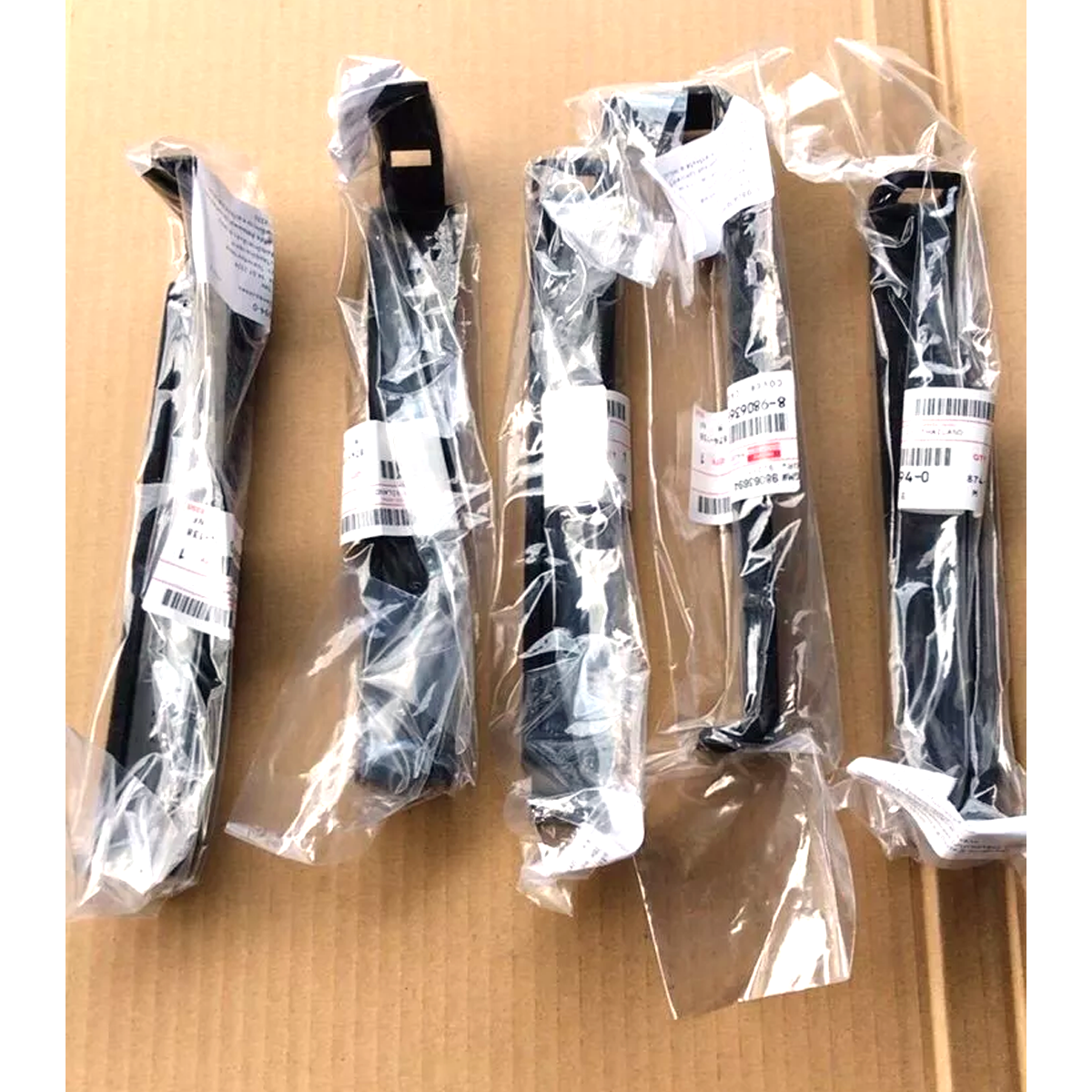 6 pcs 8980636940 Genuine Air filter cover ISUZU D-MAX 2003-2011 K