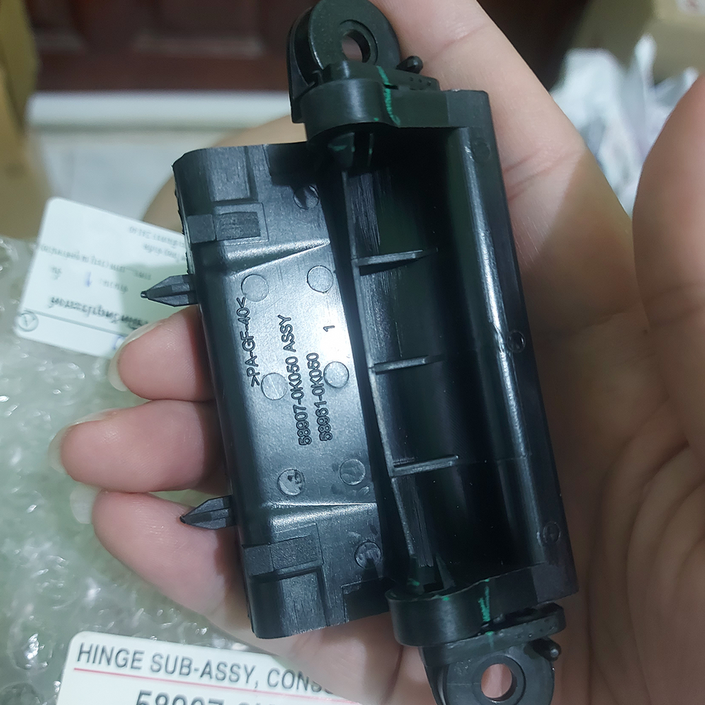 5pcs TOYOTA HINGE SUB-ASSY CONSOLE COMPARTMENT DOOR Fortuner Hilux Vigo 2004-15