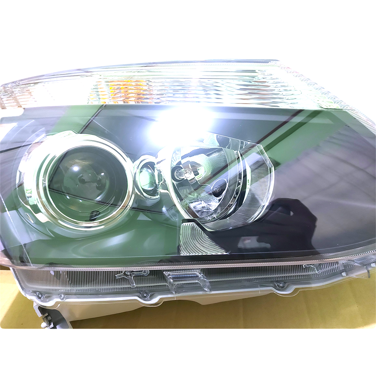 8981253827 (RH) Head Lamp Headlight Genuine Isuzu D-Max 2013-2016 K