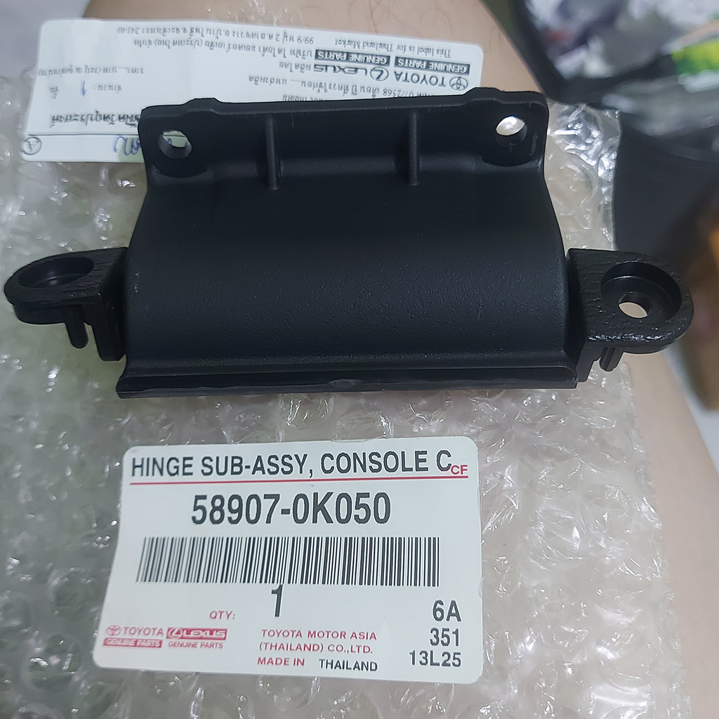 TOYOTA SCHARNIER TEIL-Baugruppe KONSOLE FACH-TÜR Fortuner Hilux Vigo 2004-15
