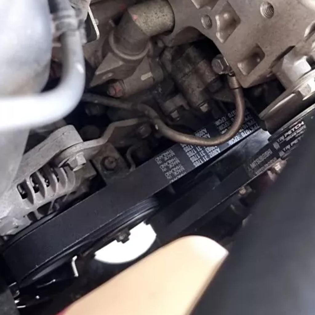 Fan belt installation reference photo